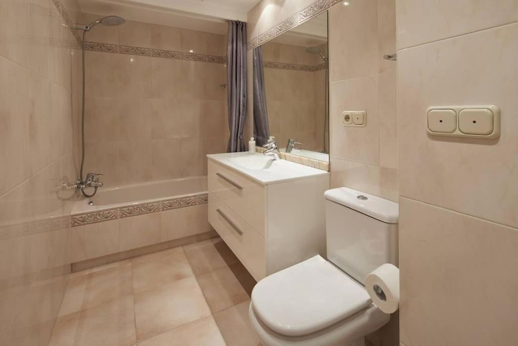 Apartamento Reformado Junto A La Playa De La Concha En Donostia-San Sebastian - Marina 4 ภายนอก รูปภาพ